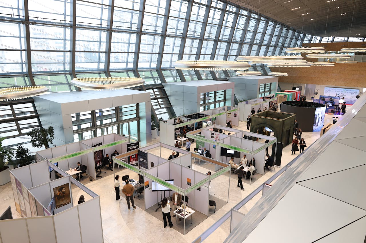 Kako odabrati prostor za veliki poslovni događaj: šta sve proveriti pre rezervacije?